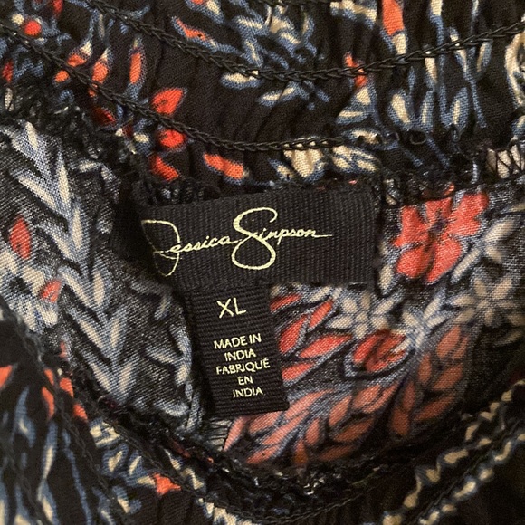 Jessica Simpson patterned pants - Picture 3 of 5